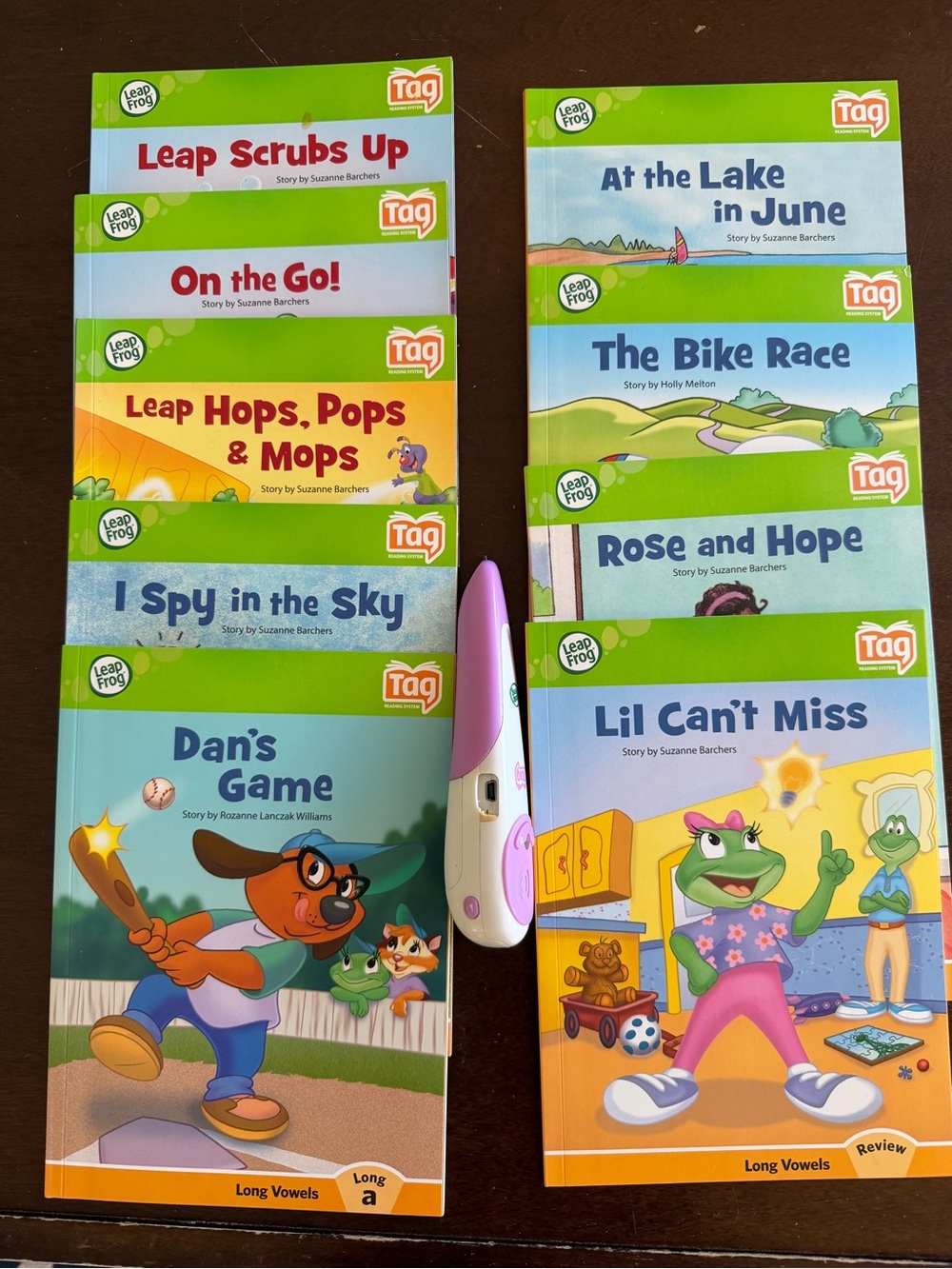 LeapFrog Tag Beginning Readers Book Set with Reader Pen- short and long vowels